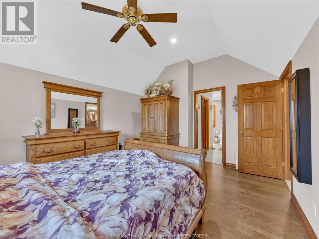 Photo 6 of 578 County Rd 34 West, Essex ON