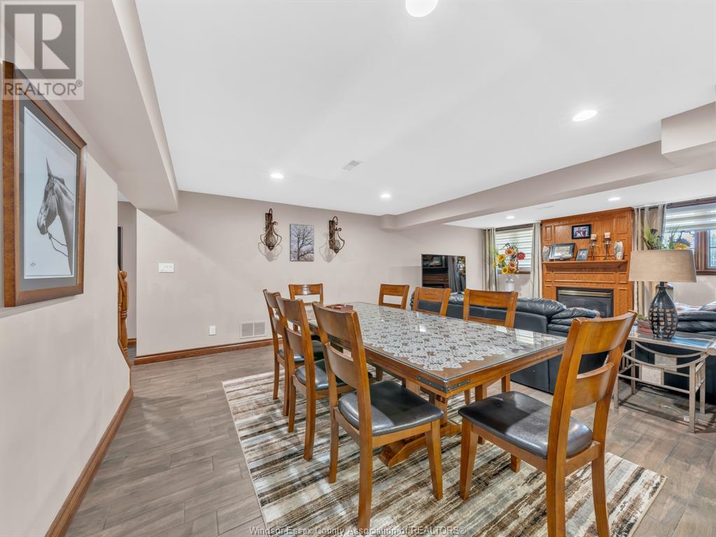 Photo 29 of 578 County Rd 34 West, Essex ON