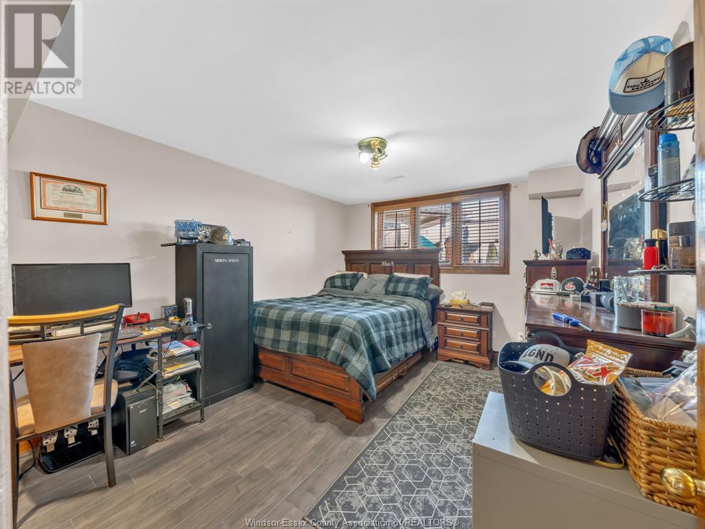 Photo 26 of 578 County Rd 34 West, Essex ON