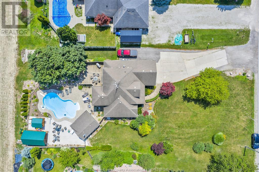 Photo 40 of 578 County Rd 34 West, Essex ON