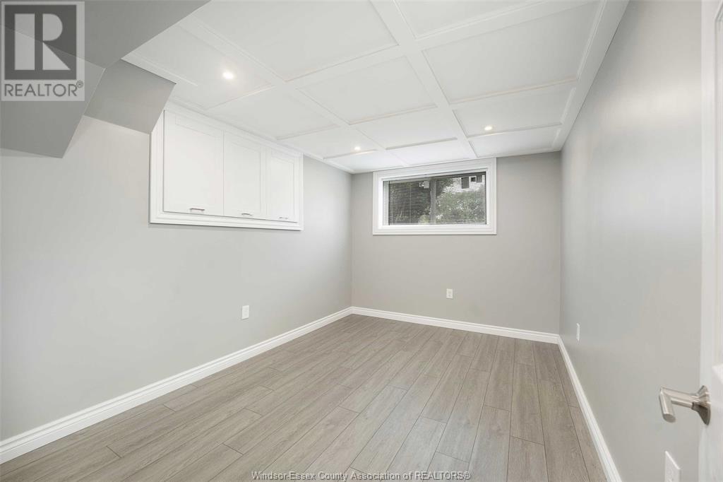 Photo 29 of 1558 Stratford Court, Windsor ON