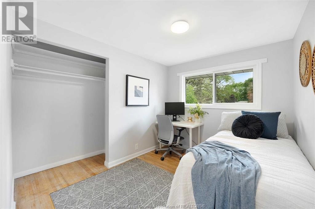 Photo 24 of 1558 Stratford Court, Windsor ON