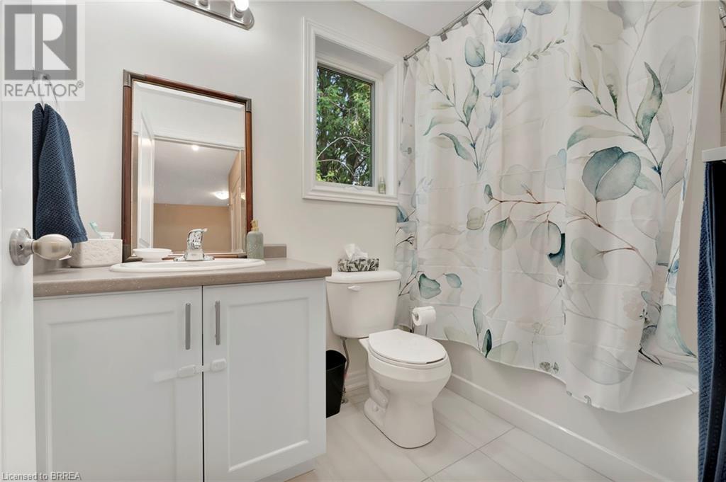 Photo 11 of 263 Owen Street, Simcoe ON