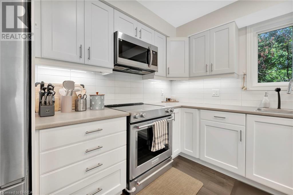 Photo 8 of 263 Owen Street, Simcoe ON