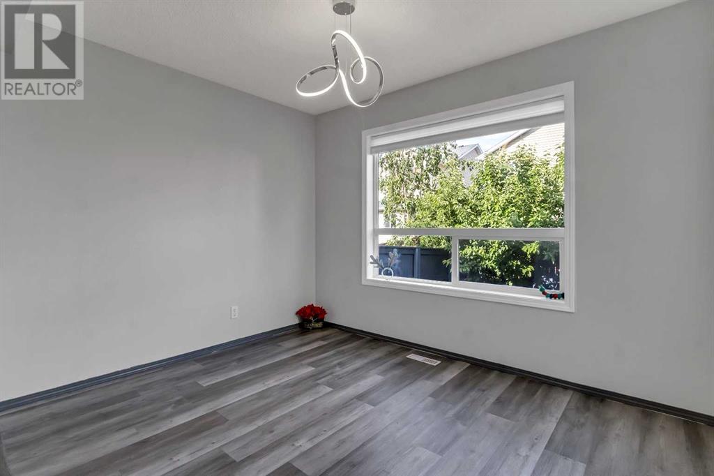 Single Family House for Sale in  Royal Elm Drive NW Royal Oak Calgary 