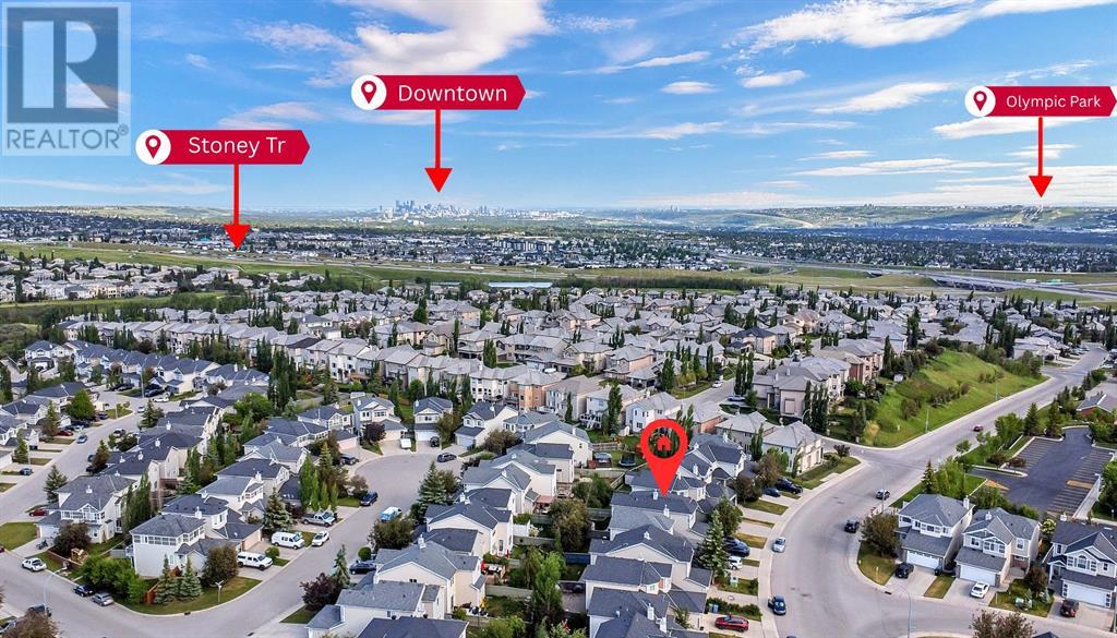 Single Family House for Sale in  Royal Elm Drive NW Royal Oak Calgary 