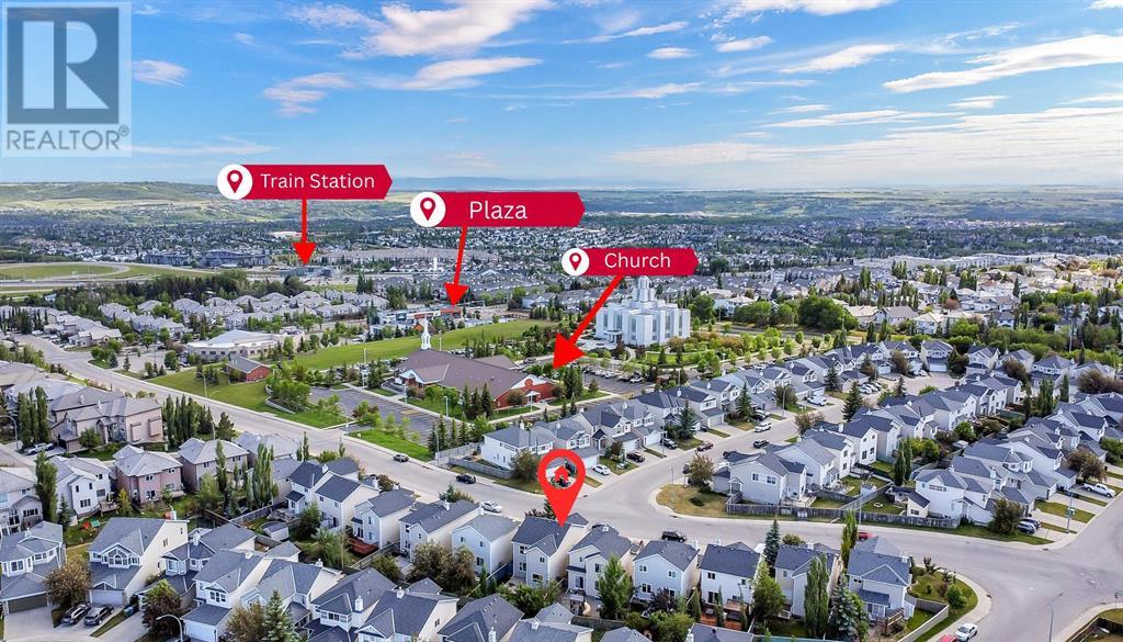 Single Family House for Sale in  Royal Elm Drive NW Royal Oak Calgary 
