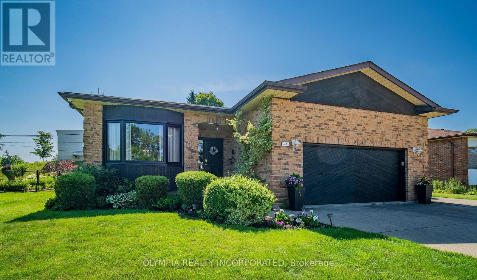 Photo 19 of 3640 Rapids View Drive, Niagara Falls ON