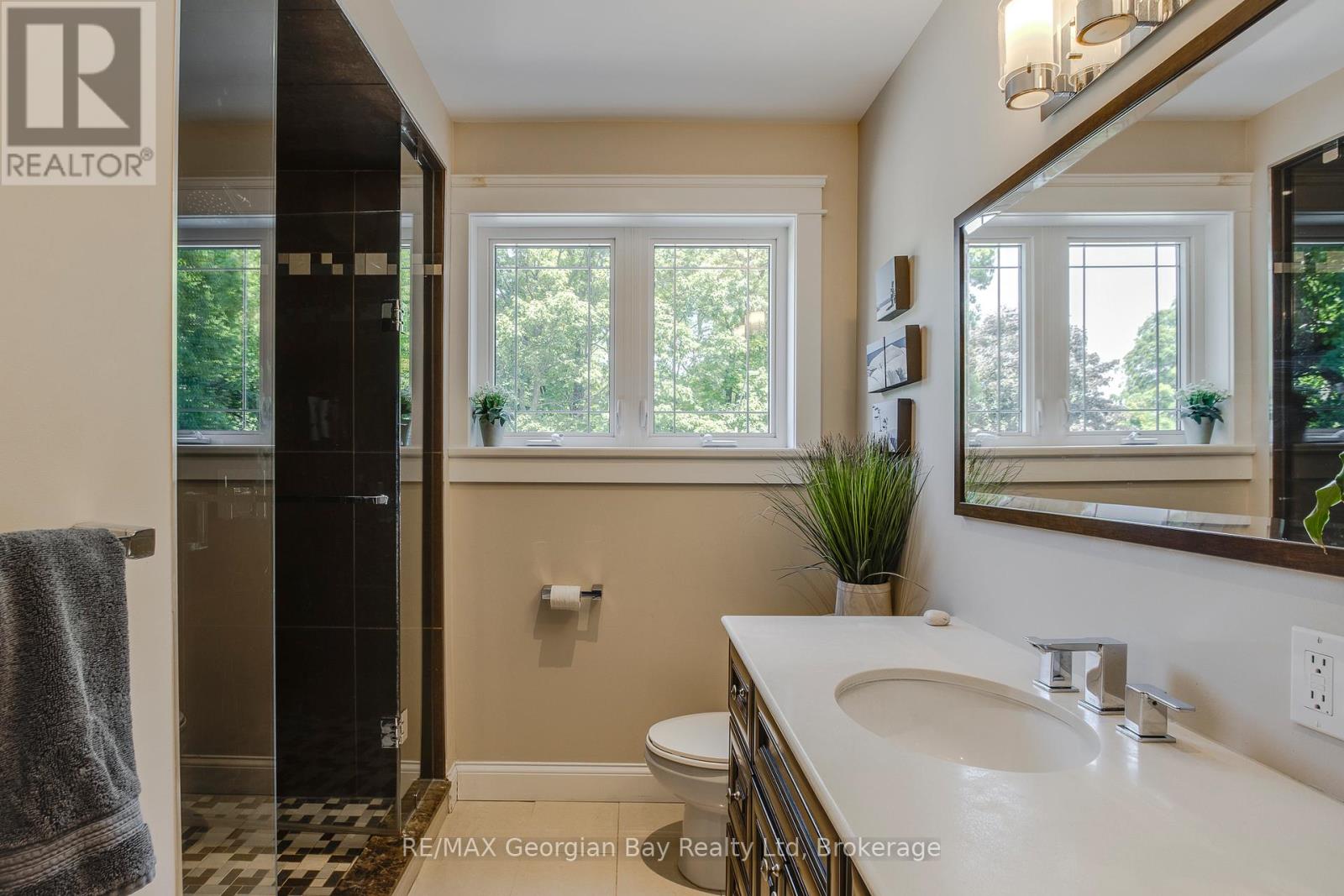 Photo 13 of 30 Brule Street, Penetanguishene ON