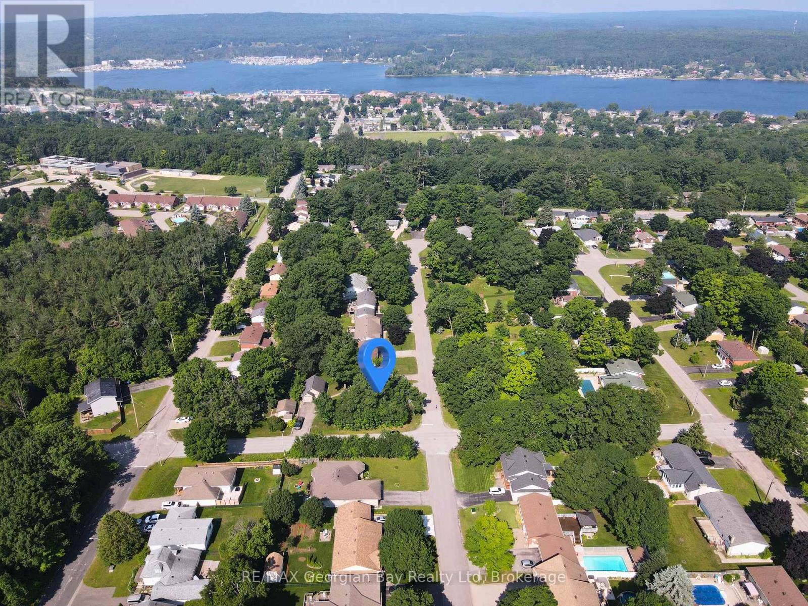 Photo 8 of 30 Brule Street, Penetanguishene ON