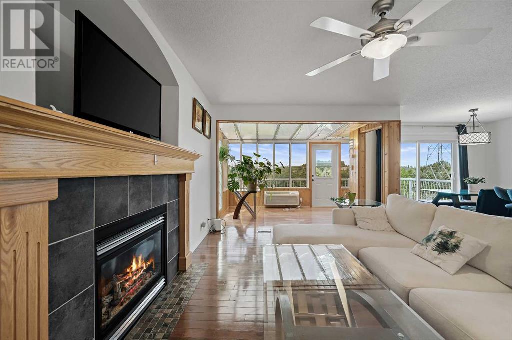Single Family House for Sale in  Tuscany Ridge Terrace NW Tuscany Calgary 