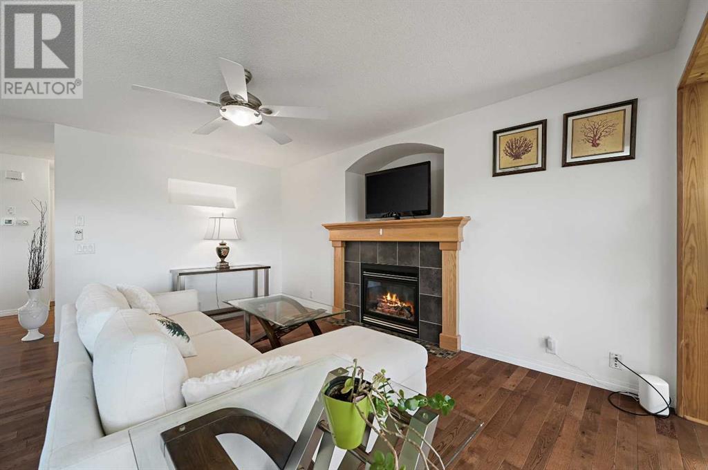Single Family House for Sale in  Tuscany Ridge Terrace NW Tuscany Calgary 