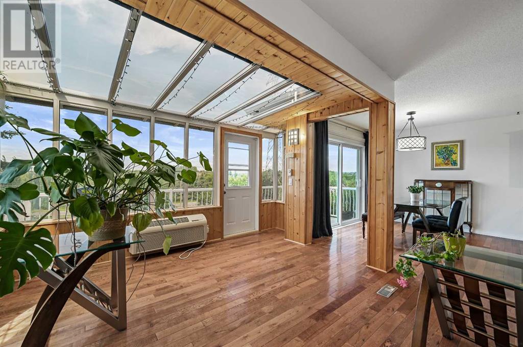 Single Family House for Sale in  Tuscany Ridge Terrace NW Tuscany Calgary 