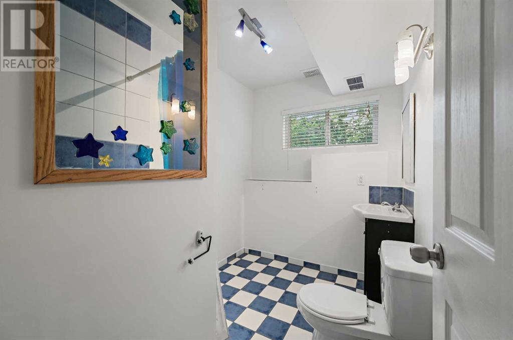 Single Family House for Sale in  Tuscany Ridge Terrace NW Tuscany Calgary 
