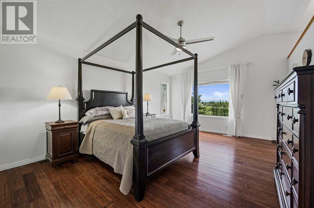 Single Family House for Sale in  Tuscany Ridge Terrace NW Tuscany Calgary 