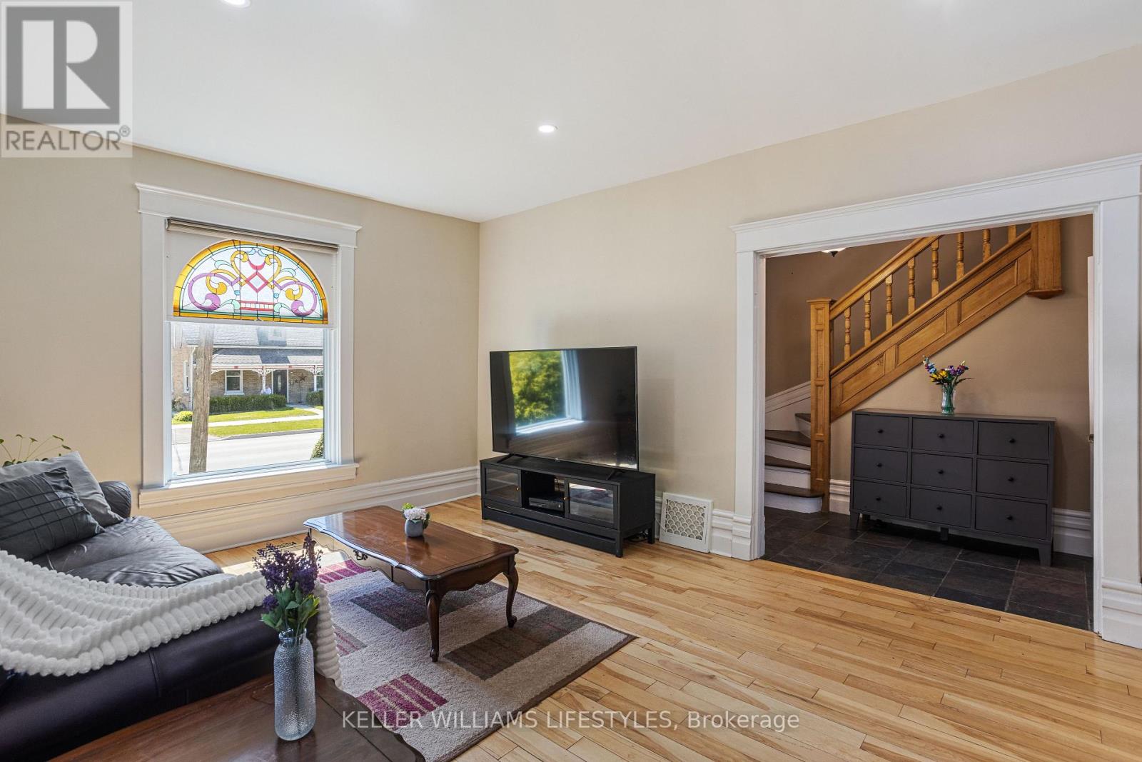 Single Family House for Sale in  PARKHILL MAIN STREET North Middlesex (Parkhill) 
