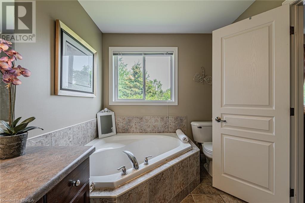 Photo 24 of 26 Cobblestone Drive, Paris ON
