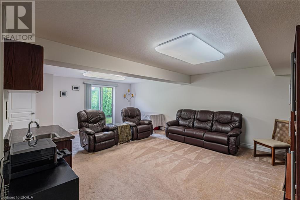 Photo 29 of 26 Cobblestone Drive, Paris ON