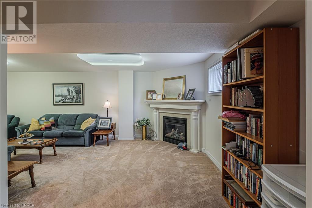 Photo 31 of 26 Cobblestone Drive, Paris ON