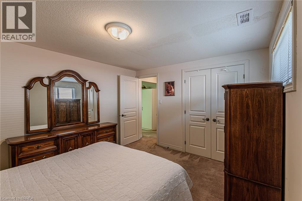 Photo 33 of 26 Cobblestone Drive, Paris ON