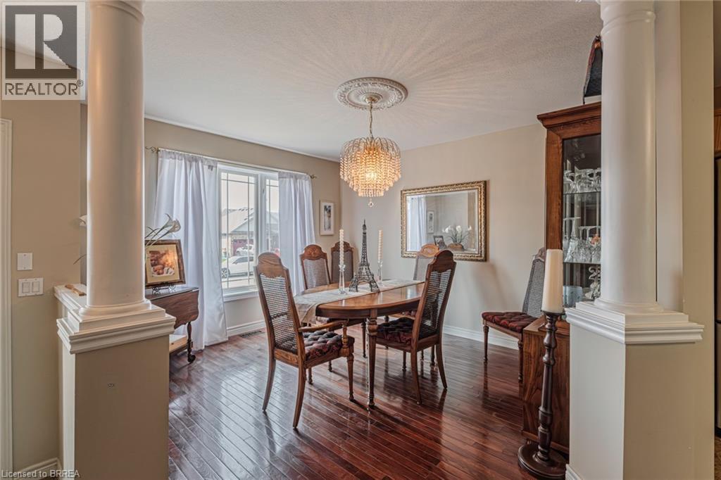 Photo 6 of 26 Cobblestone Drive, Paris ON