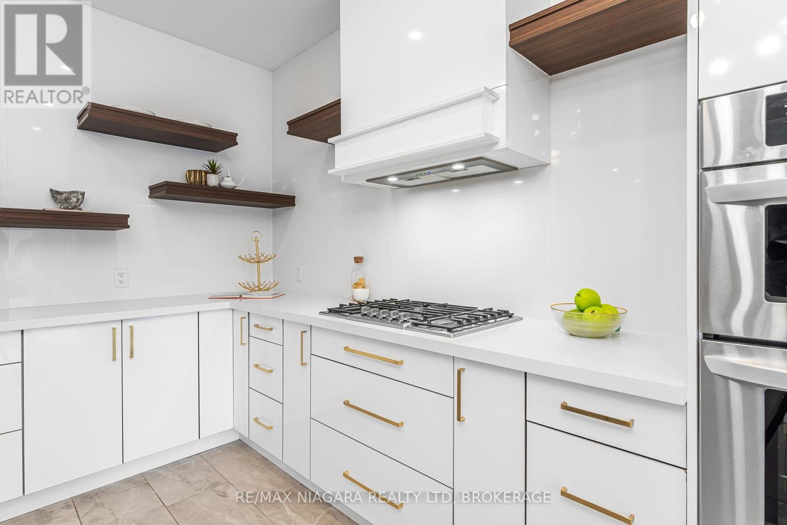 Photo 37 of 3157 Bethune Avenue, Fort Erie ON