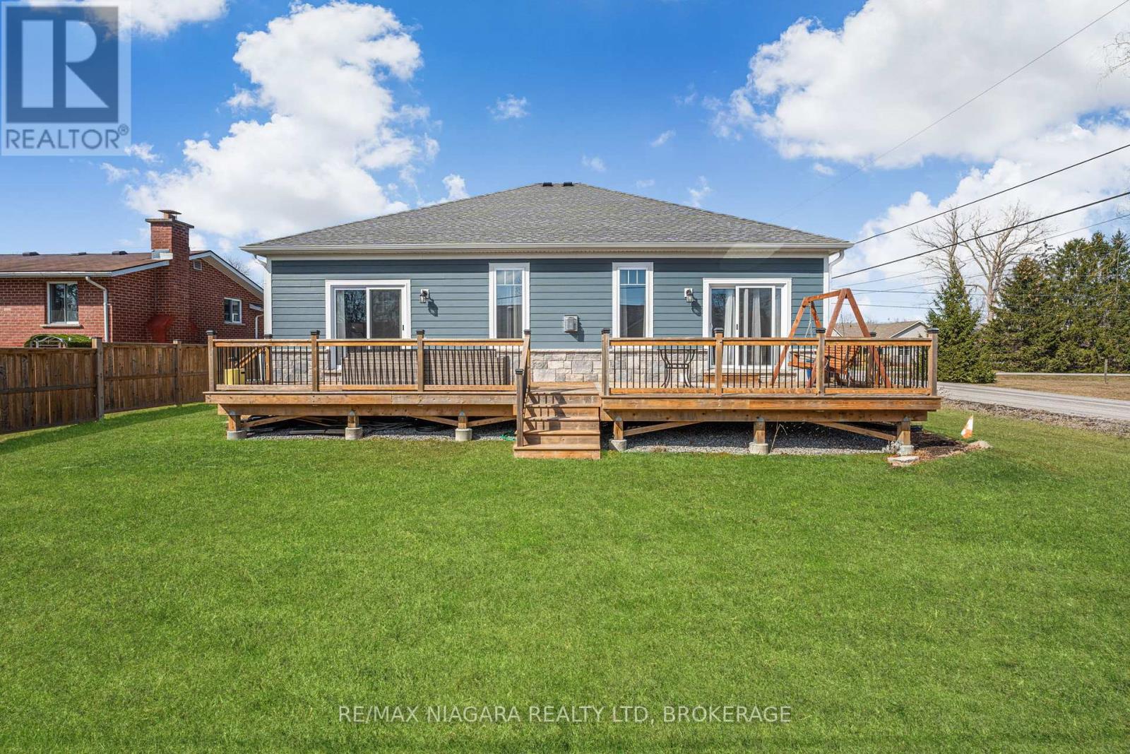 Photo 32 of 3157 Bethune Avenue, Fort Erie ON