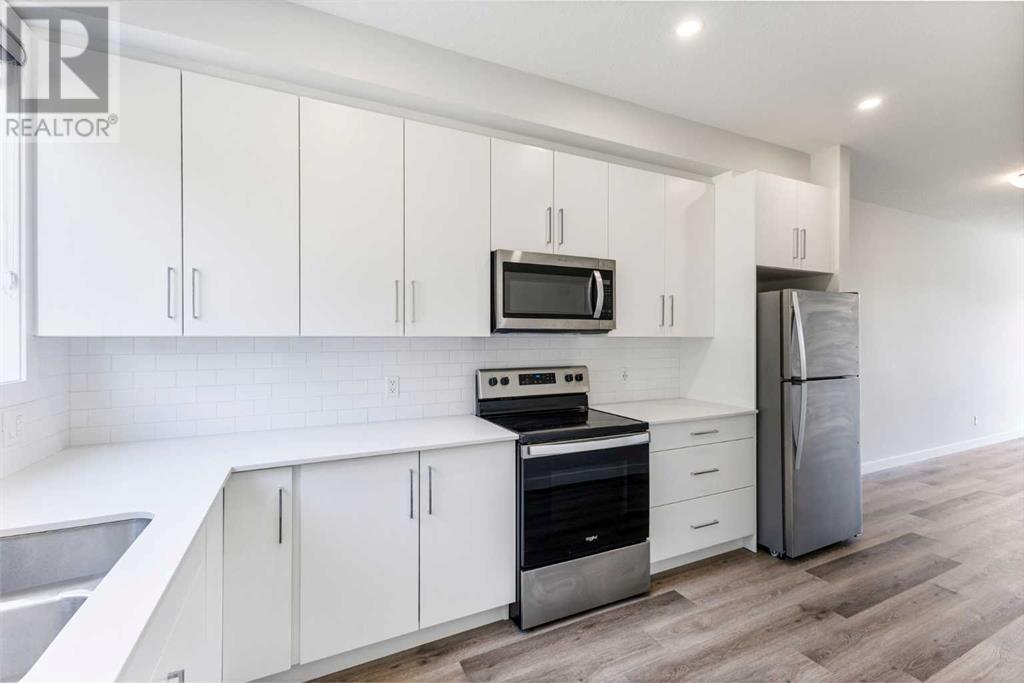 Single Family House for Sale in   Evanscrest Park NW Evanston Calgary 