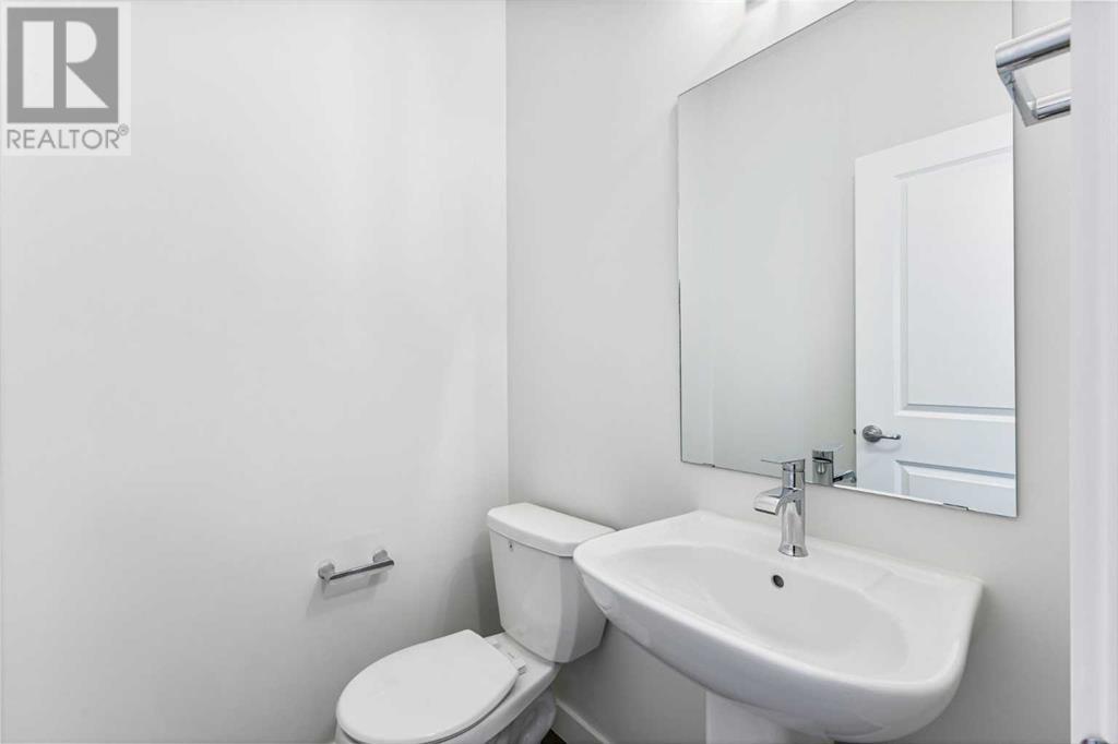 Single Family House for Sale in   Evanscrest Park NW Evanston Calgary 