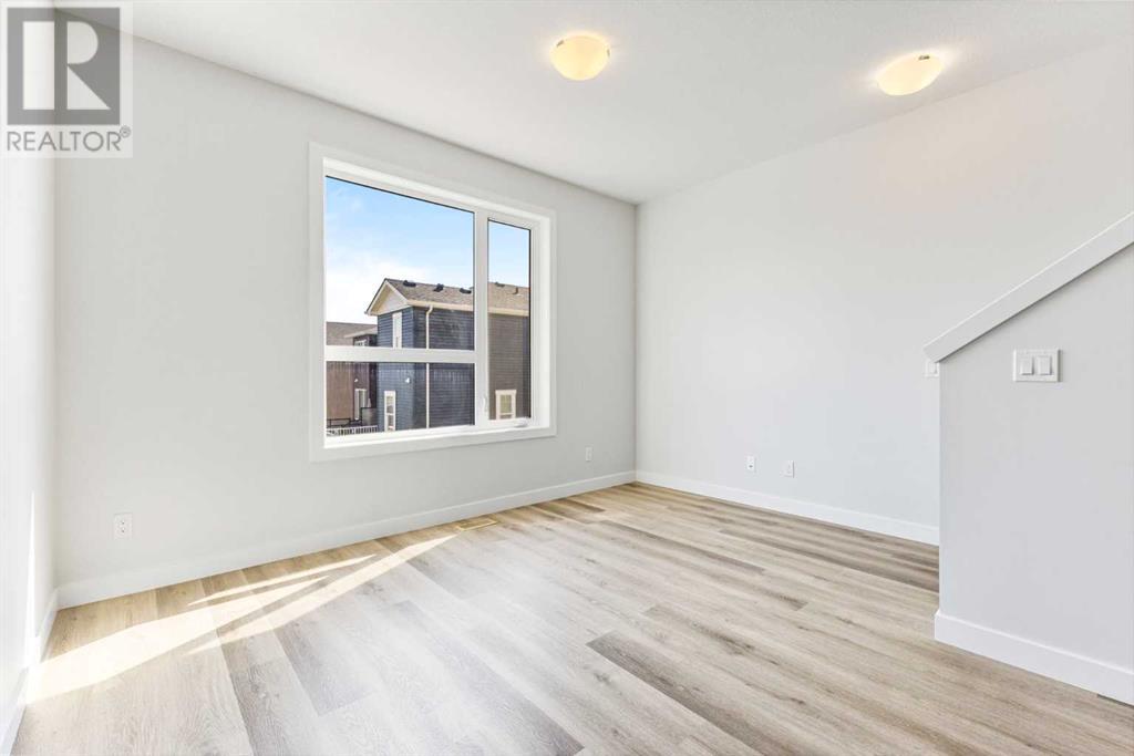 Single Family House for Sale in   Evanscrest Park NW Evanston Calgary 