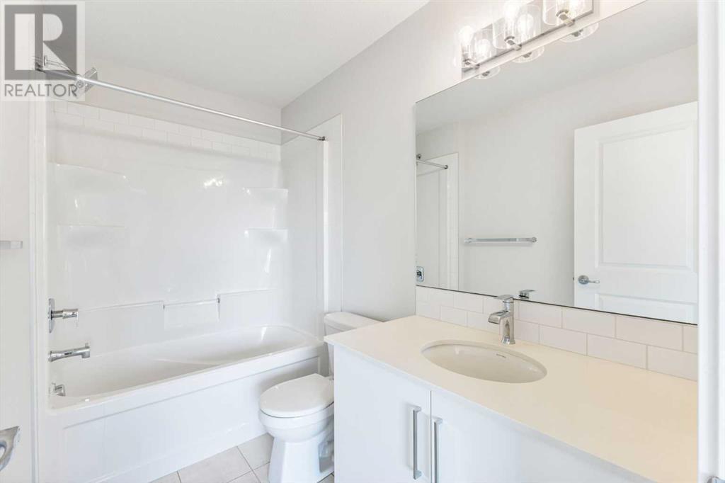 Single Family House for Sale in   Evanscrest Park NW Evanston Calgary 
