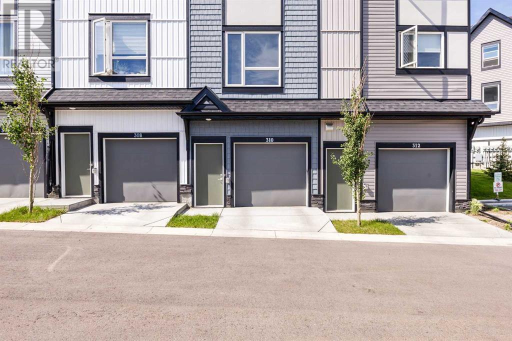 Single Family House for Sale in   Evanscrest Park NW Evanston Calgary 