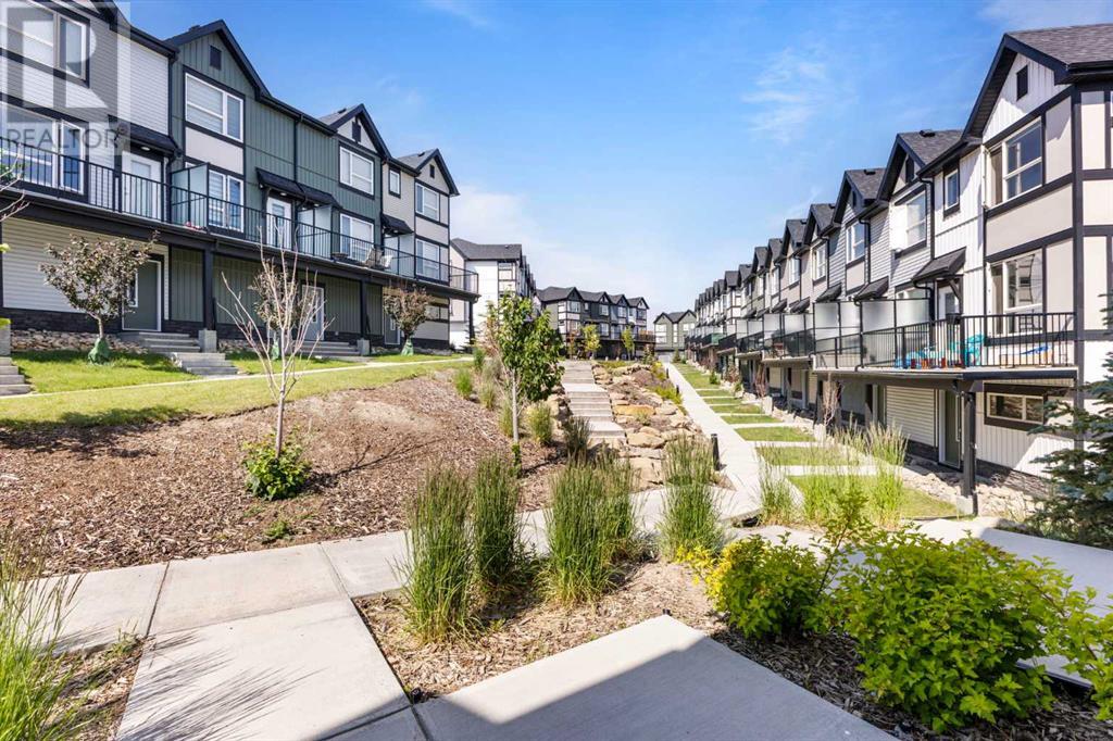 Single Family House for Sale in   Evanscrest Park NW Evanston Calgary 