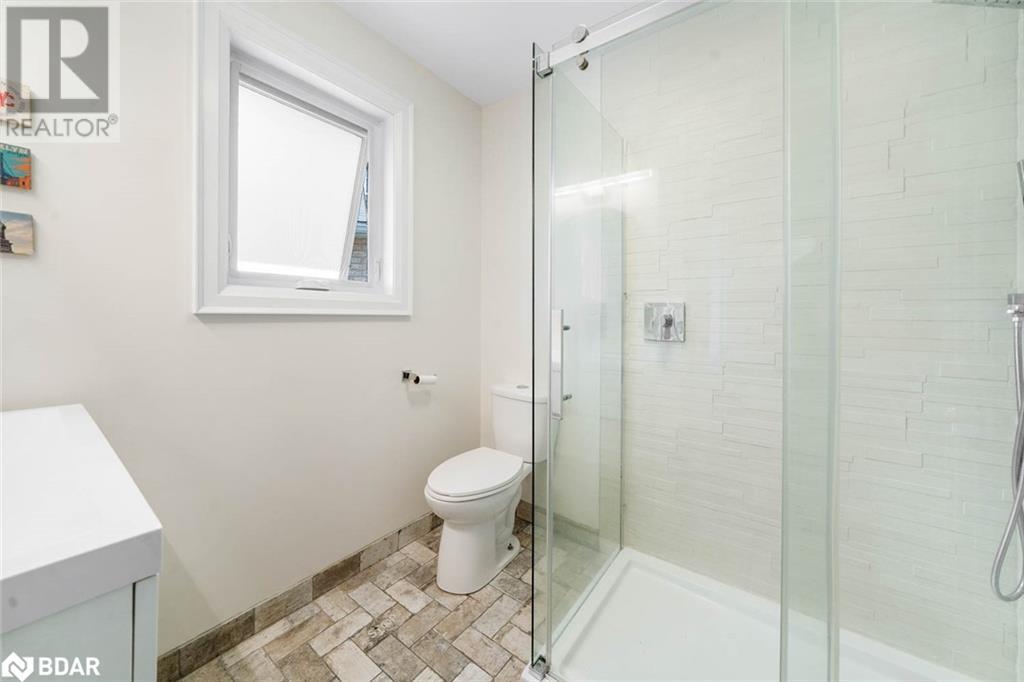 Photo 25 of 78 Ward Drive, Barrie ON