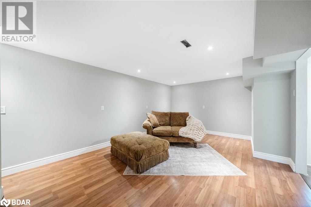 Photo 28 of 78 Ward Drive, Barrie ON