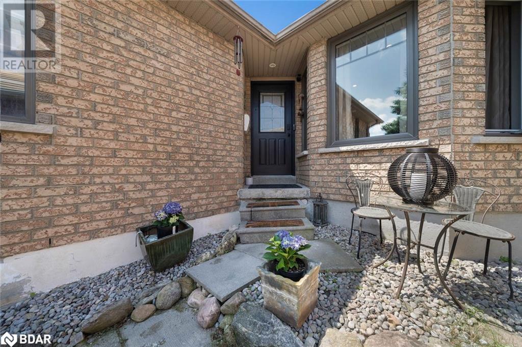 Photo 4 of 78 Ward Drive, Barrie ON
