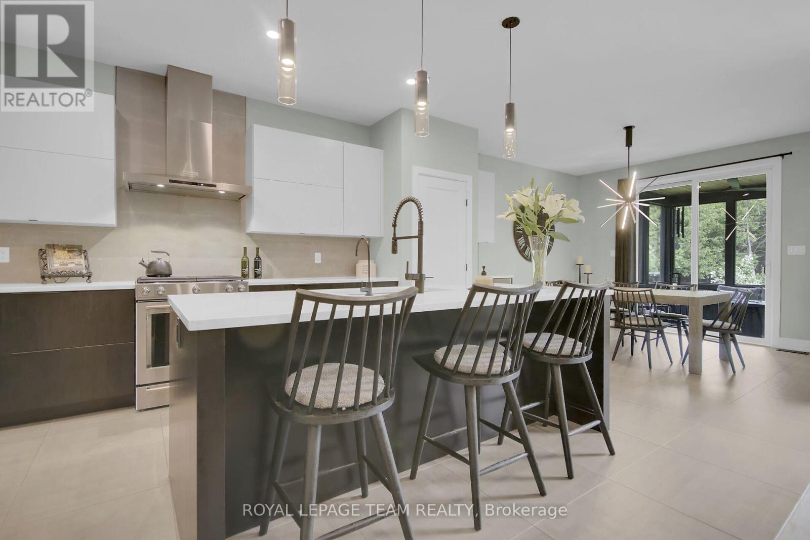 Photo 25 of 295 Ridgemont Drive, Beckwith ON