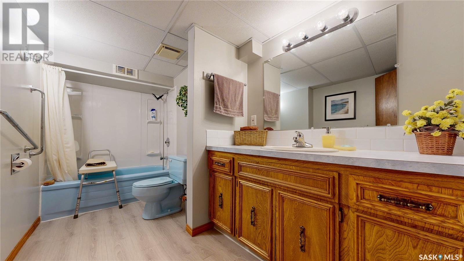 Single Family House Bungalow for Sale in  RYAN ROAD Regina 