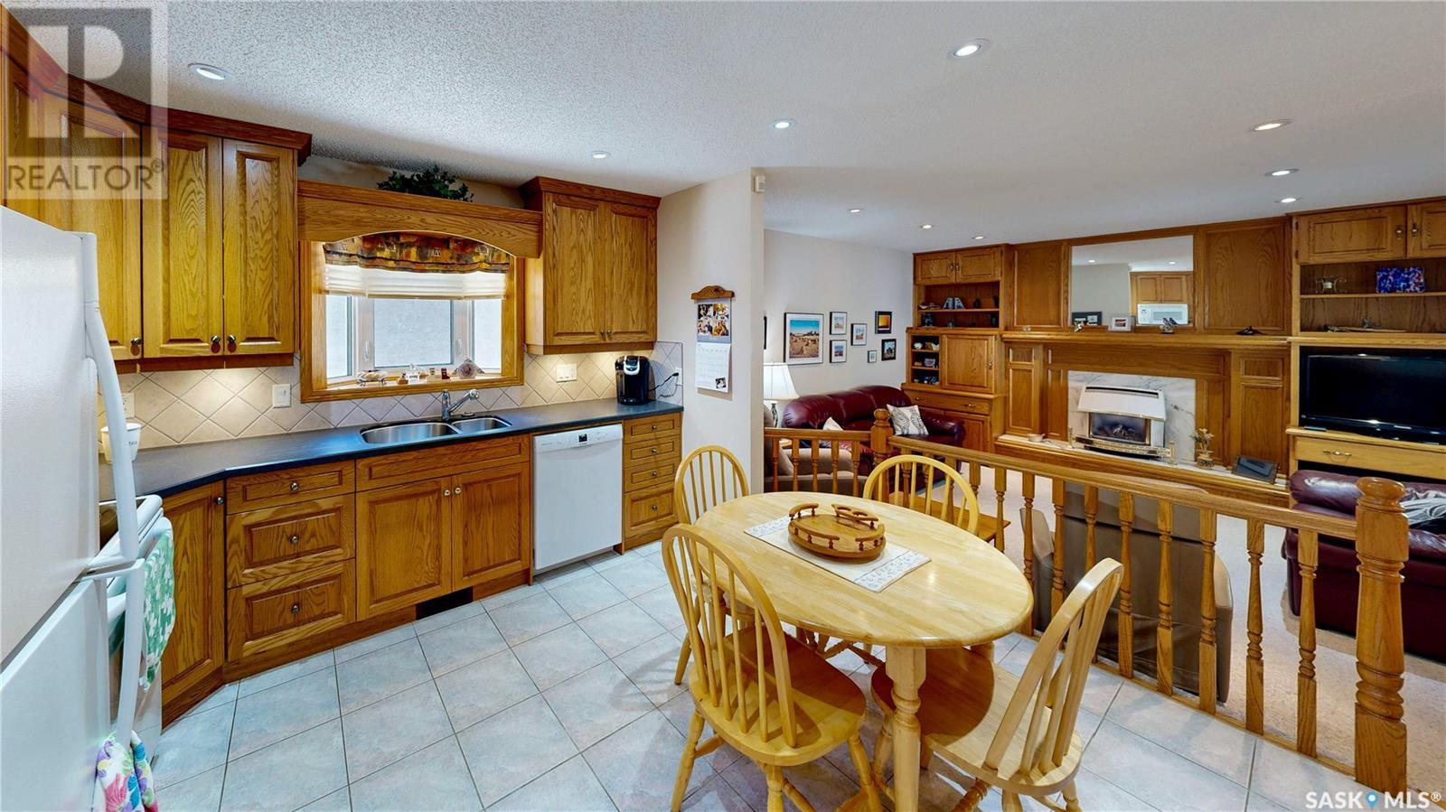 Single Family House Bungalow for Sale in  RYAN ROAD Regina 