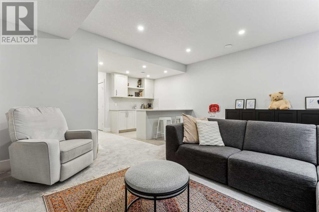 Single Family House for Sale in   Avenue SW Rosscarrock Calgary 