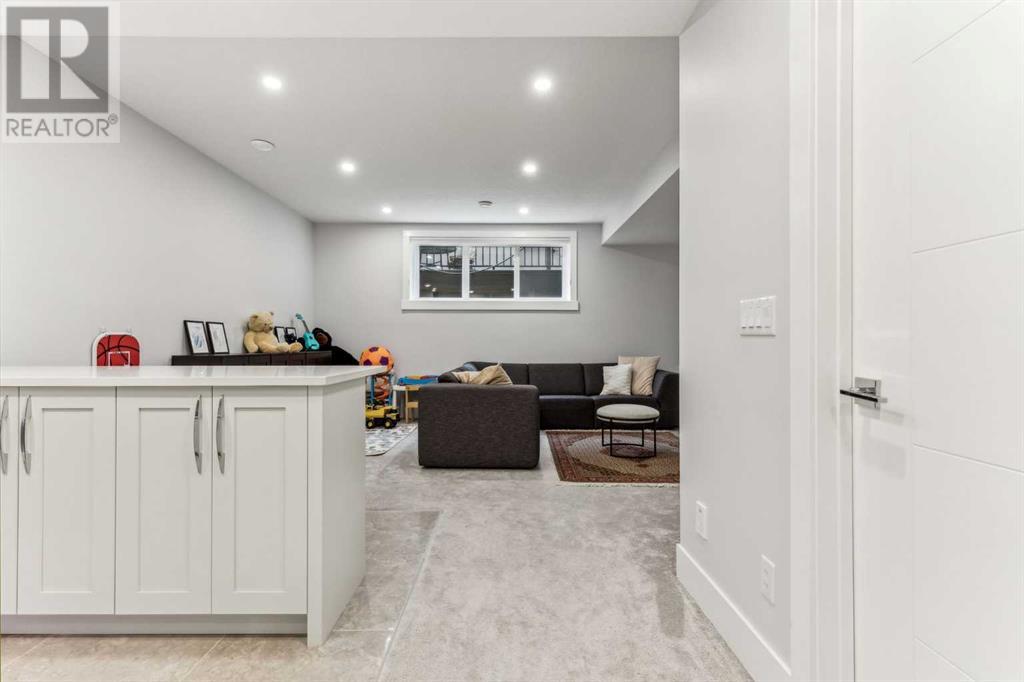 Single Family House for Sale in   Avenue SW Rosscarrock Calgary 