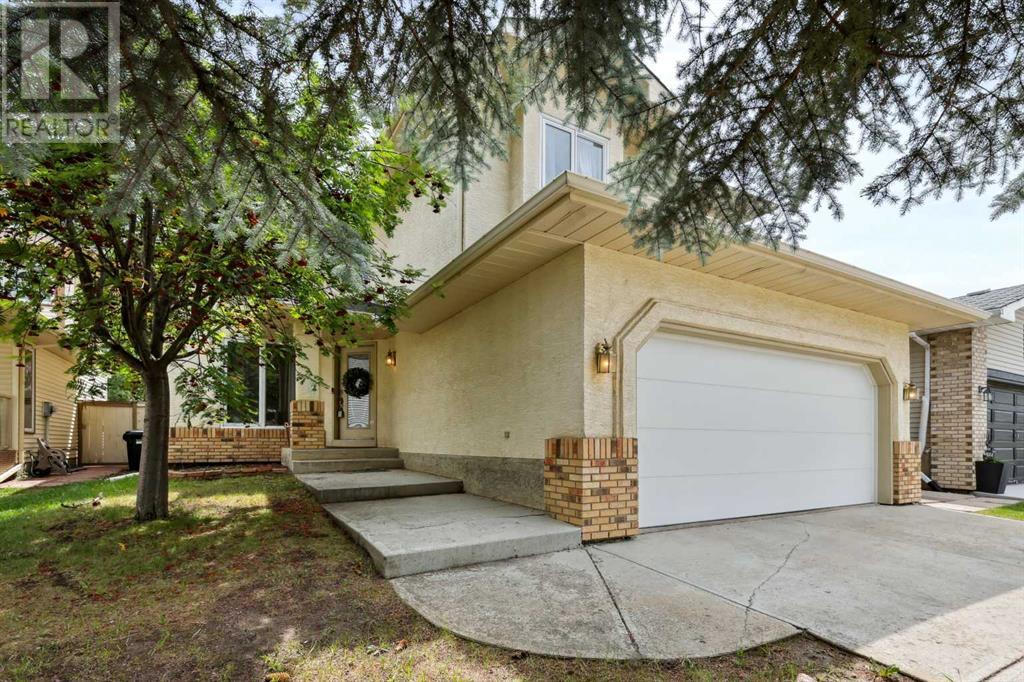 Single Family House for Sale in  Mckenzie Place SE McKenzie Lake Calgary 