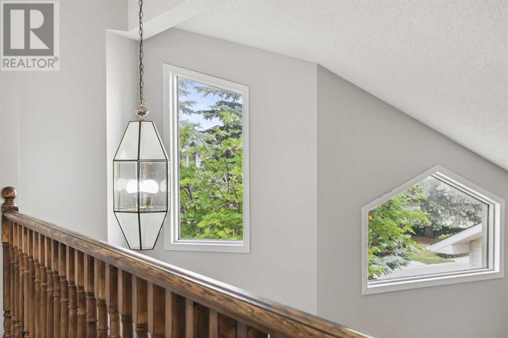 Single Family House for Sale in  Mckenzie Place SE McKenzie Lake Calgary 