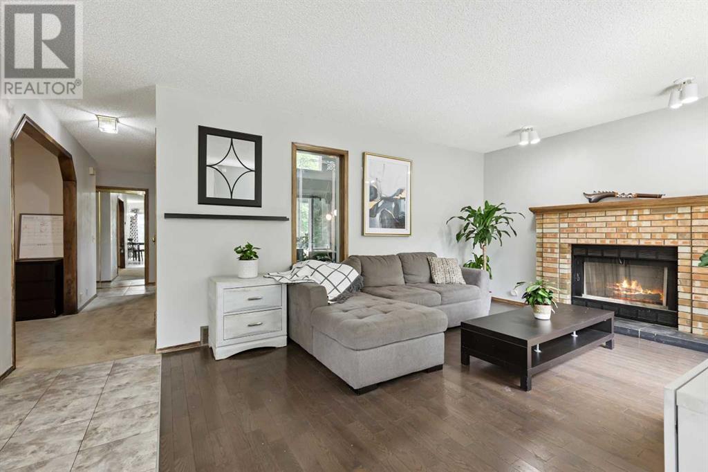 Single Family House for Sale in  Mckenzie Place SE McKenzie Lake Calgary 