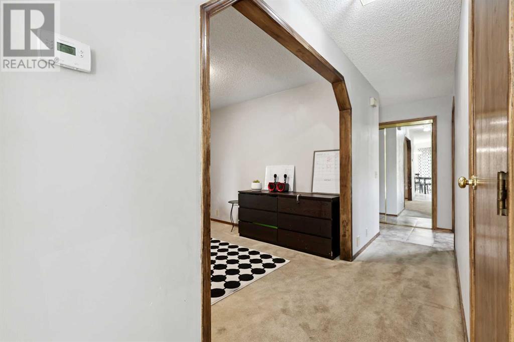 Single Family House for Sale in  Mckenzie Place SE McKenzie Lake Calgary 