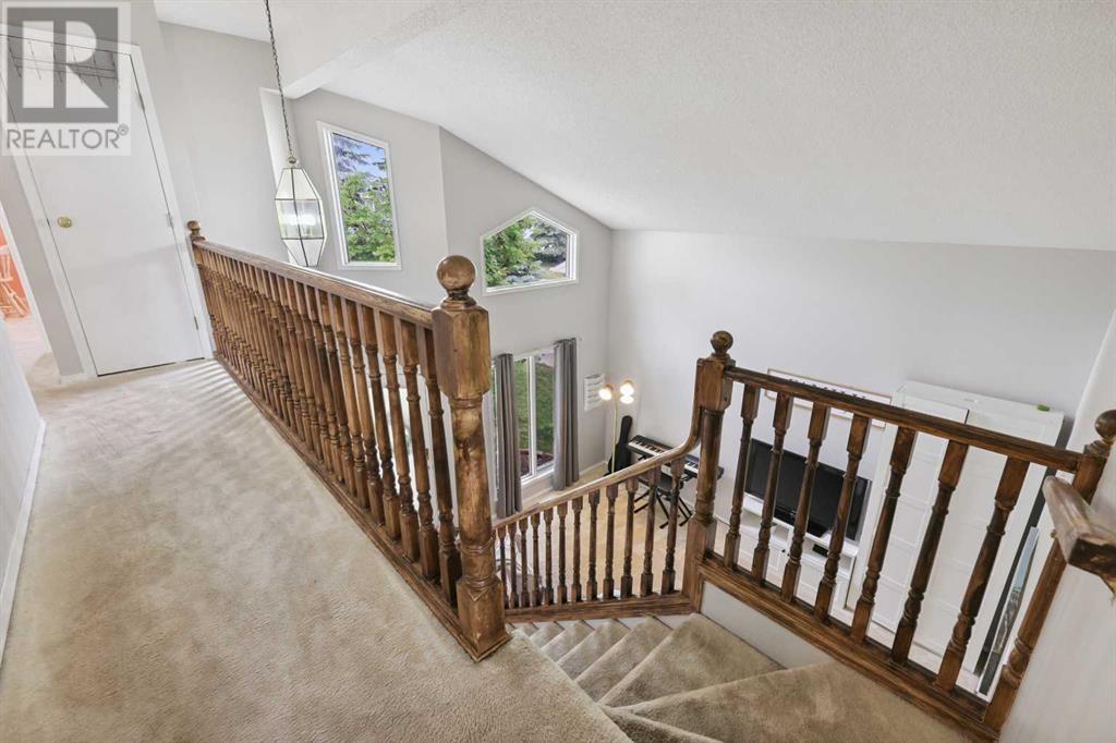 Single Family House for Sale in  Mckenzie Place SE McKenzie Lake Calgary 