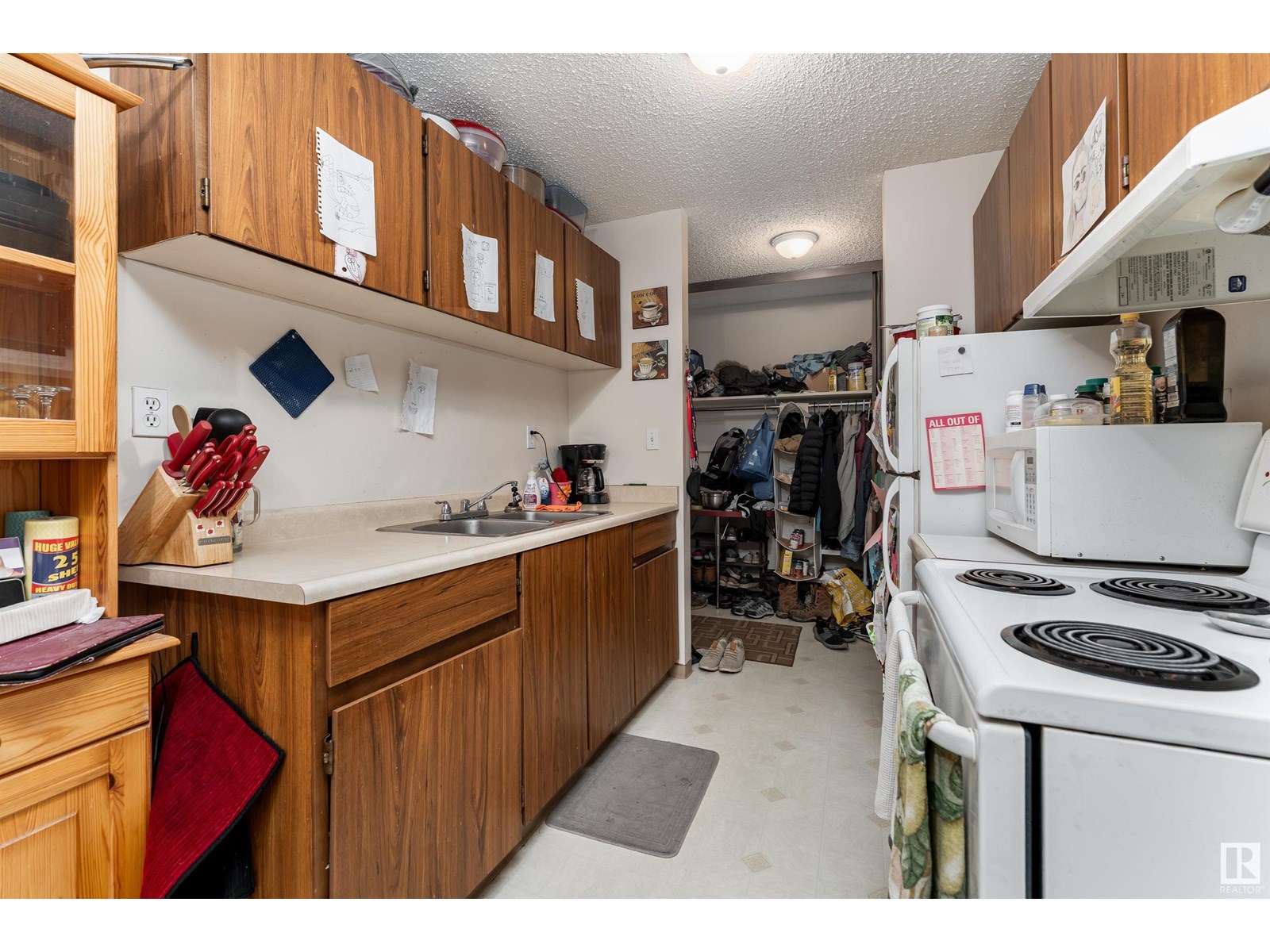 Photo 5 of 105 51 Brown St, Stony Plain AB
