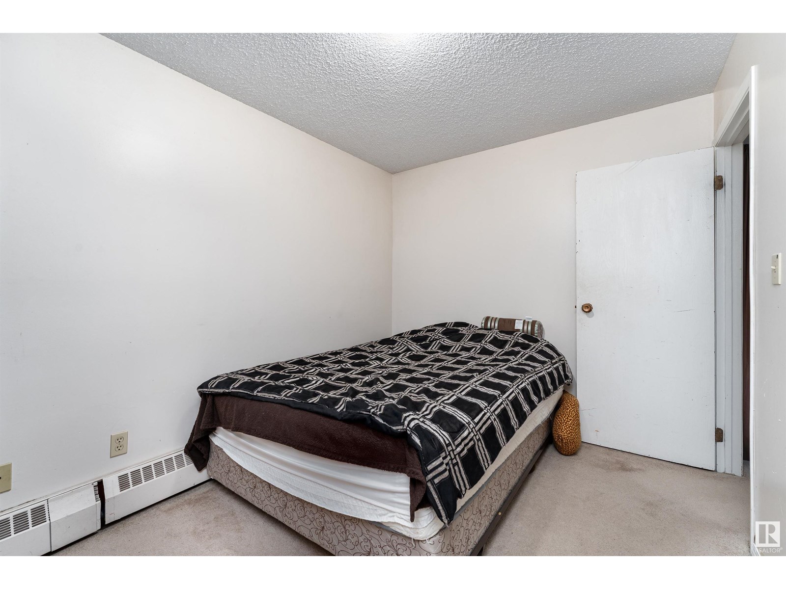 Photo 12 of 101 57 Brown St, Stony Plain AB