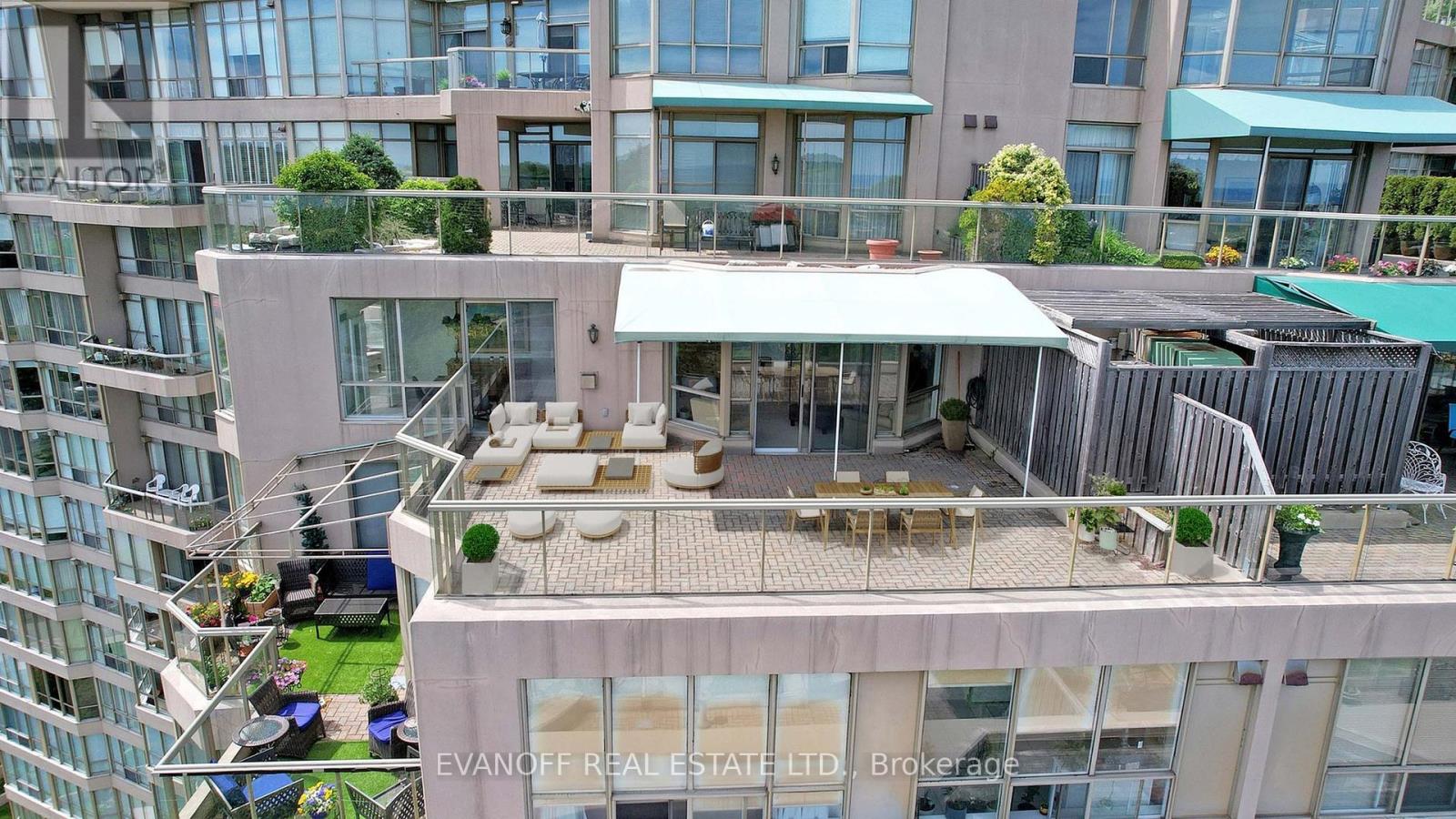 Photo 47 of 1226 10 Guildwood Parkway, Toronto ON