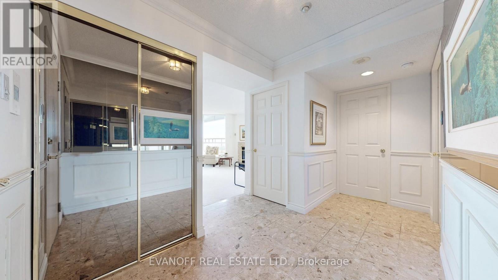 Photo 14 of 1226 10 Guildwood Parkway, Toronto ON
